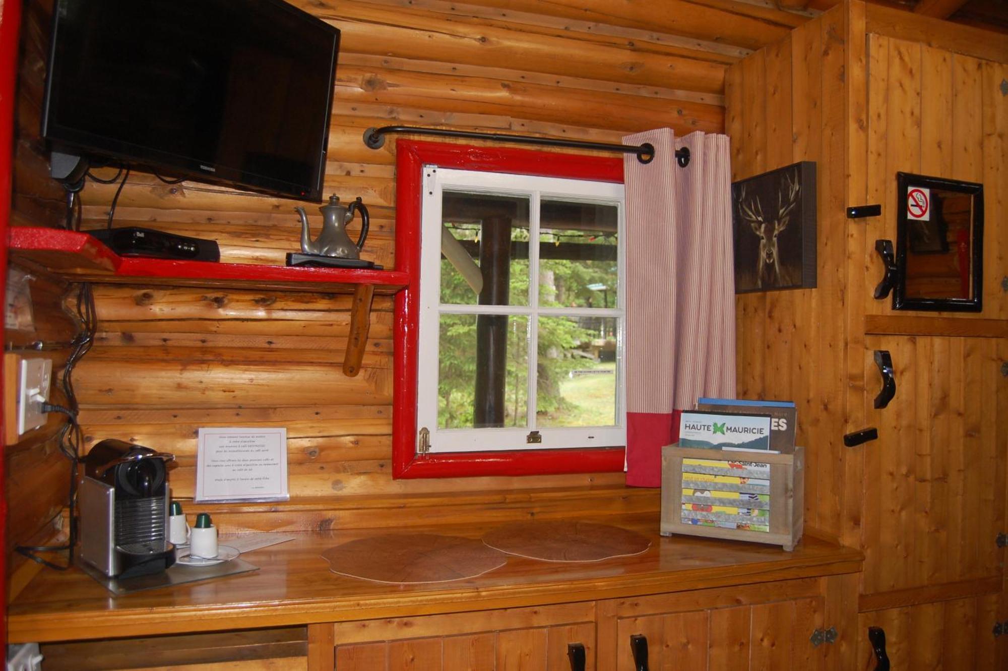 Domaine Le Bostonnais - Le Village En Bois Rond La Tuque Szoba fotó